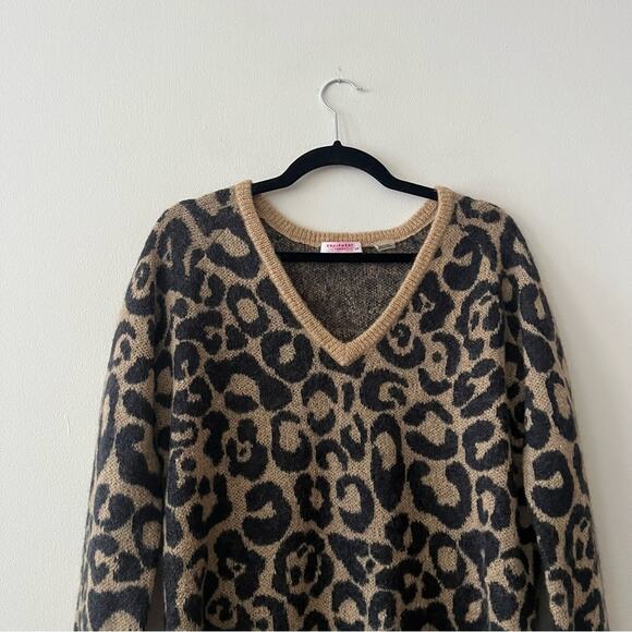 Equipment Animal Print Mohair V-Neck Sweater - Picture 3 of 7